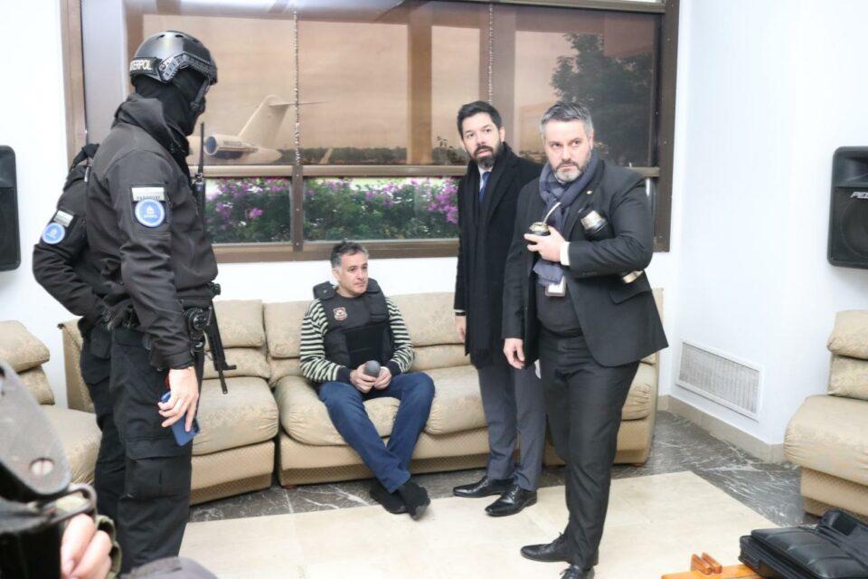 Federico Santoro, mano derecha del narcotraficante Sebastián Marset, fue extraditado de Paraguay a los Estados Unidos