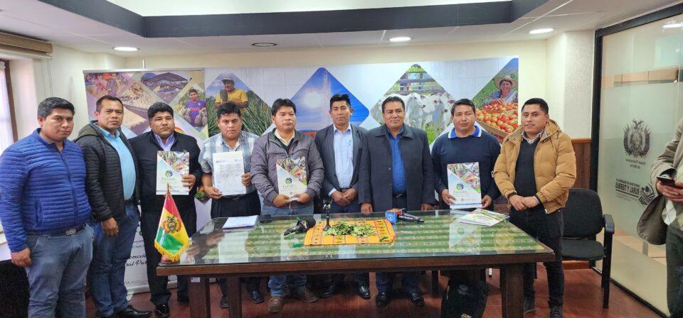 Destinan más de Bs 16 millones para fortalecer producción de banano, plátano y piña en el Chapare