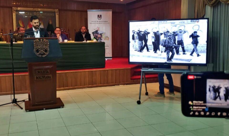 Del Castillo revela que policías estaban listos para disparar cuando Arce y Zúñiga se enfrentaron en el Palacio