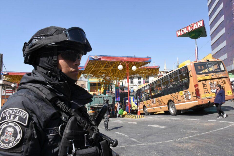 La ANH garantiza provisión de diésel para los servicios municipales de La Paz