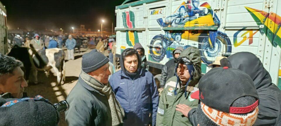 Se realizan operativos de control y comercialización de cabezas de ganado para evitar el contrabando hacia Perú