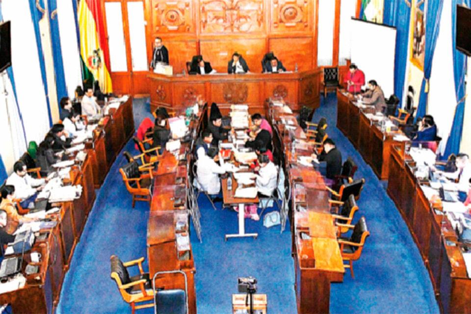 Otro recurso judicial vuelve a paralizar las judiciales