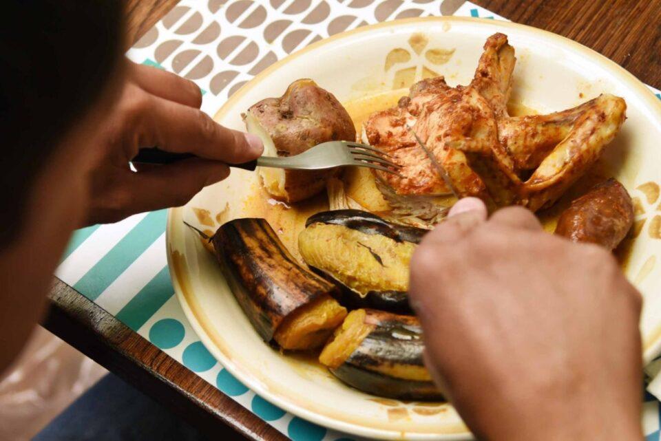 Cada persona consume al rededor de 46 kilos de pollo al año en Bolivia