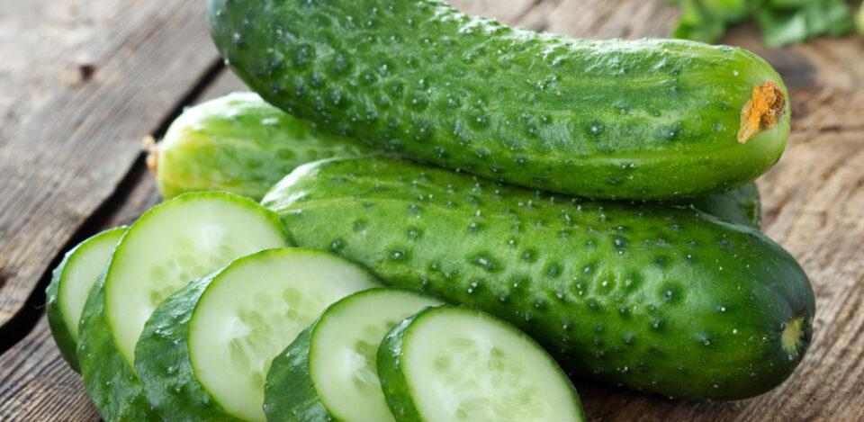 Locura por una receta viral en TikTok: los súpers de Islandia se quedan sin pepinos