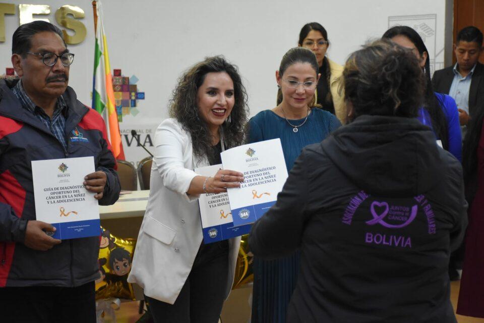 Se realiza la presentación de guía para la detección temprana del cáncer en niños y adolescentes