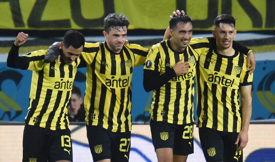 The Strongest es goleado 4-0 por Peñarol y huele a despedida de la Copa