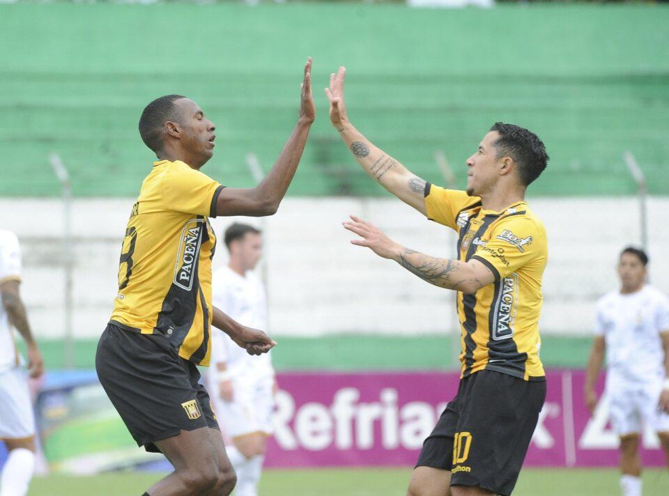 The Strongest cumple y le gana 2-1 a Real Santa Cruz en Montero