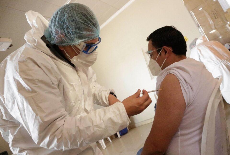 Las infecciones respiratorias aumentan por lo que se amplia la vacunación en La Paz