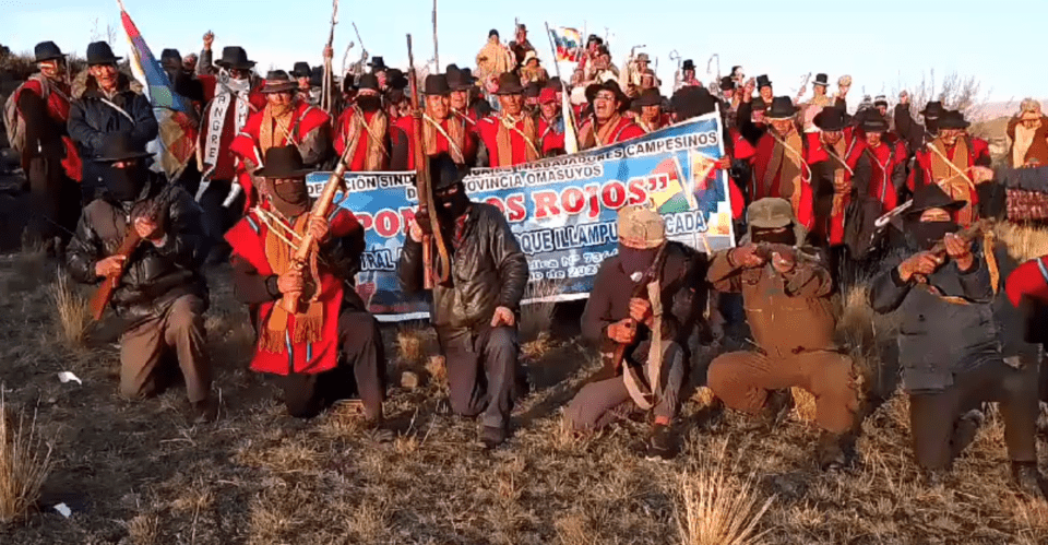 El Gobierno instruye investigación contra campesinos que portaban armas