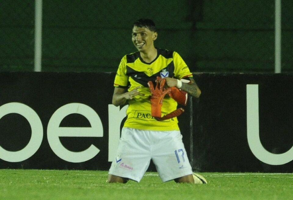 GV San José Triunfa 1-2 sobre Blooming con 10 jugadores; Ronaldo Sánchez sorprende al atajar como arquero