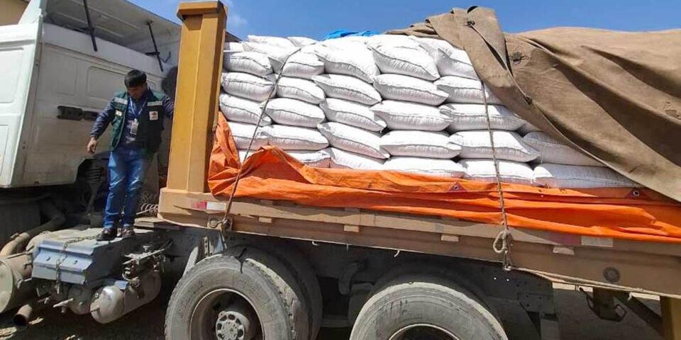 Comisaron maíz de contrabando valorado en Bs 100.000 en Guaqui, con destino a Perú