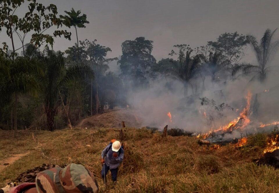 Persisten más de 5.600 focos de calor en el país, la mayoría en Santa Cruz