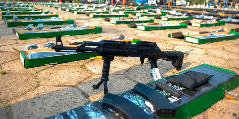 Secuestran 192 armas de fuego en el aeropuerto Viru Viru, valuadas en más de 668 mil dólares