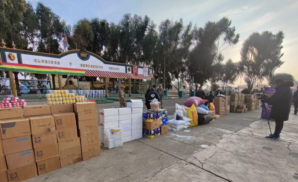 Autoridades incineran 24 toneladas de productos decomisados al contrabando en La Paz
