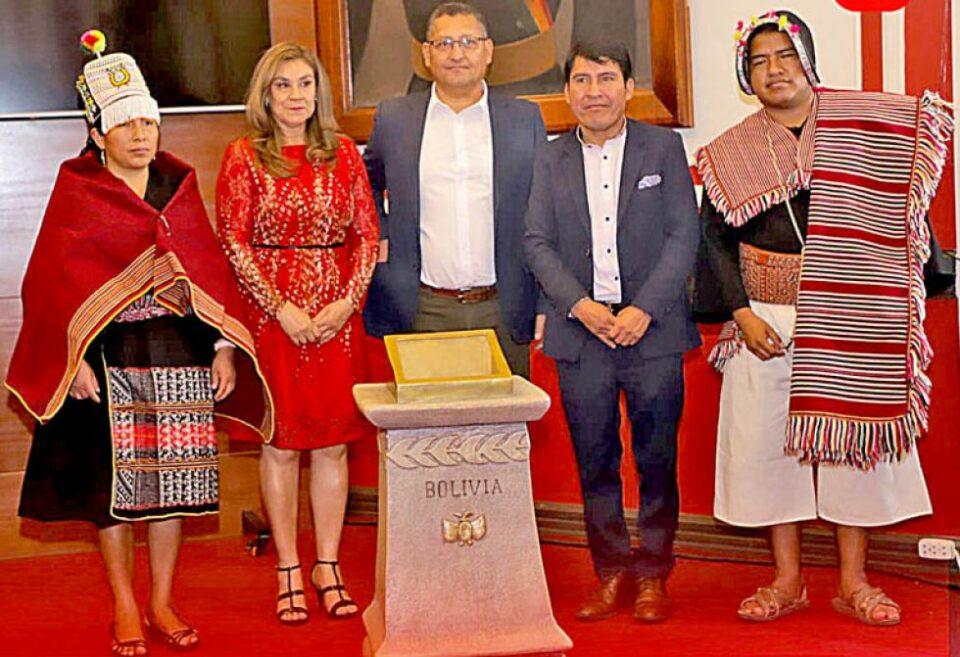 Chuquisaca presenta la Agenda del Bicentenario en Tarija, fortaleciendo lazos entre departamentos