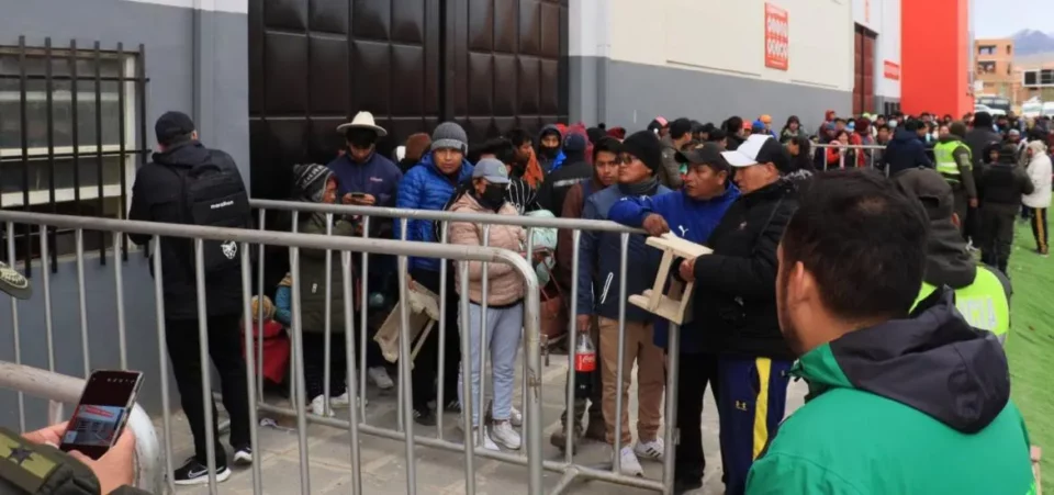 Preocupa reventa de entradas para el partido Bolivia-Colombia en Eliminatorias