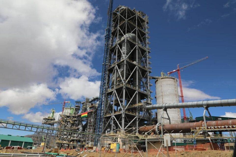 Cementera de Potosí tiene aval para acceder a yacimiento de piedra caliza y potenciar producción