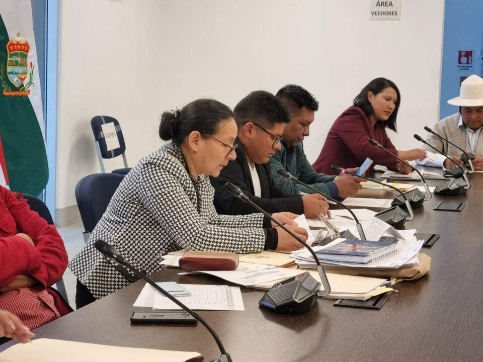 Comisión Mixta inicia exámenes para Fiscal General tras resolver recursos de revisión de puntaje