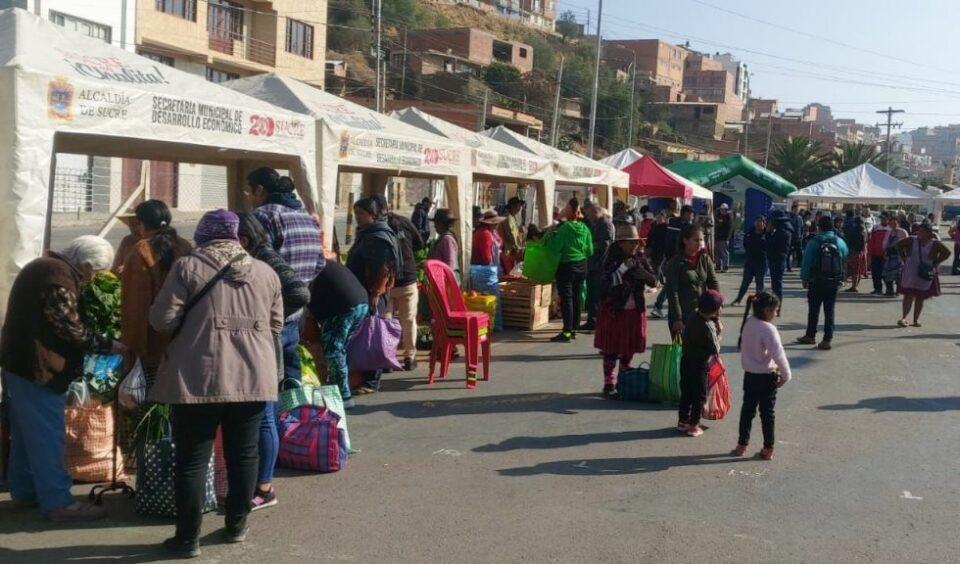 Ministerio de Desarrollo Rural organiza ferias "Del campo a la olla" en La Paz y Sucre