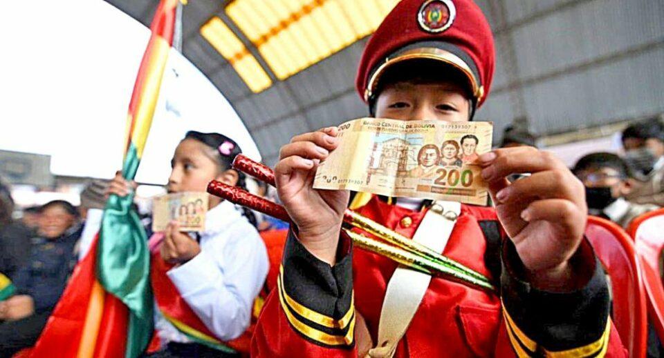 Comienza el pago del Bono Juancito Pinto: 2,34 millones de estudiantes se beneficiarán