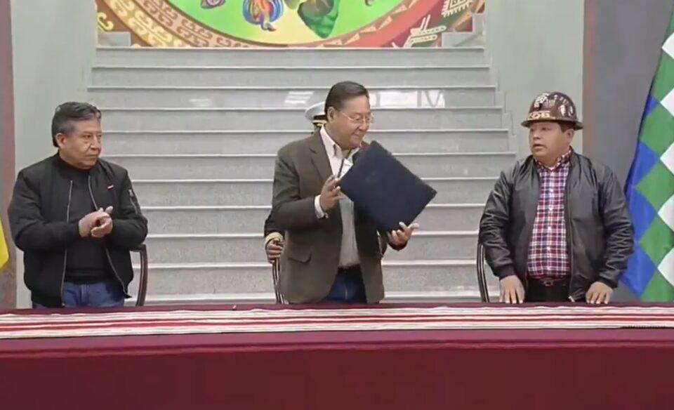 Arce promulga ley que modifica límites de la Pensión Solidaria de Vejez para jubilados