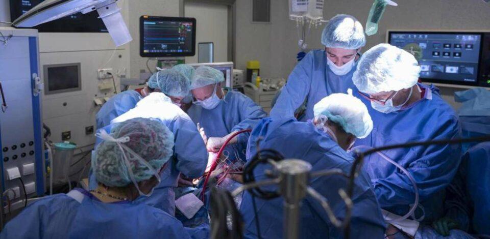 Éxito en primer trasplante facial con tejidos de donante en asistolia en Barcelona