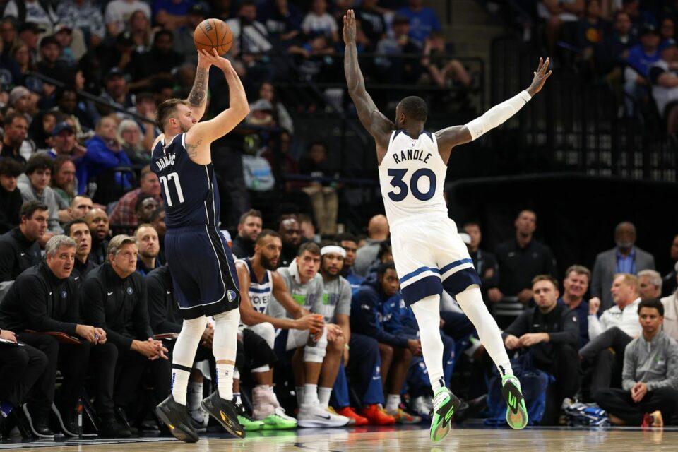 Mavericks superan a Timberwolves 120-114; Doncic se lesiona y Jokic salva a Nuggets en prórroga