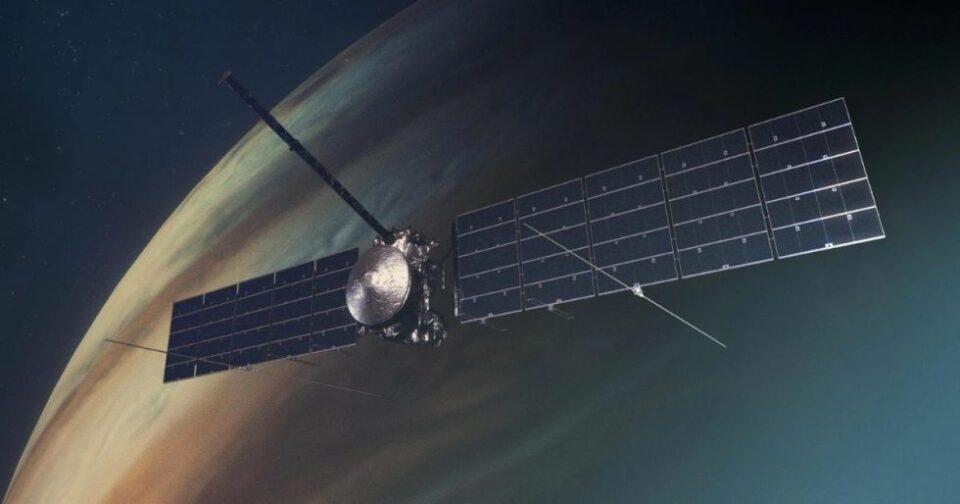 NASA lanza Clipper hacia Europa, luna de Júpiter con potencial para albergar vida