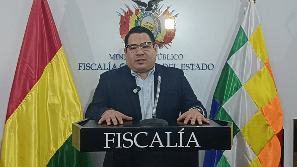 Fiscal general de Bolivia encomienda a la Policía el desbloqueo de carreteras cerradas