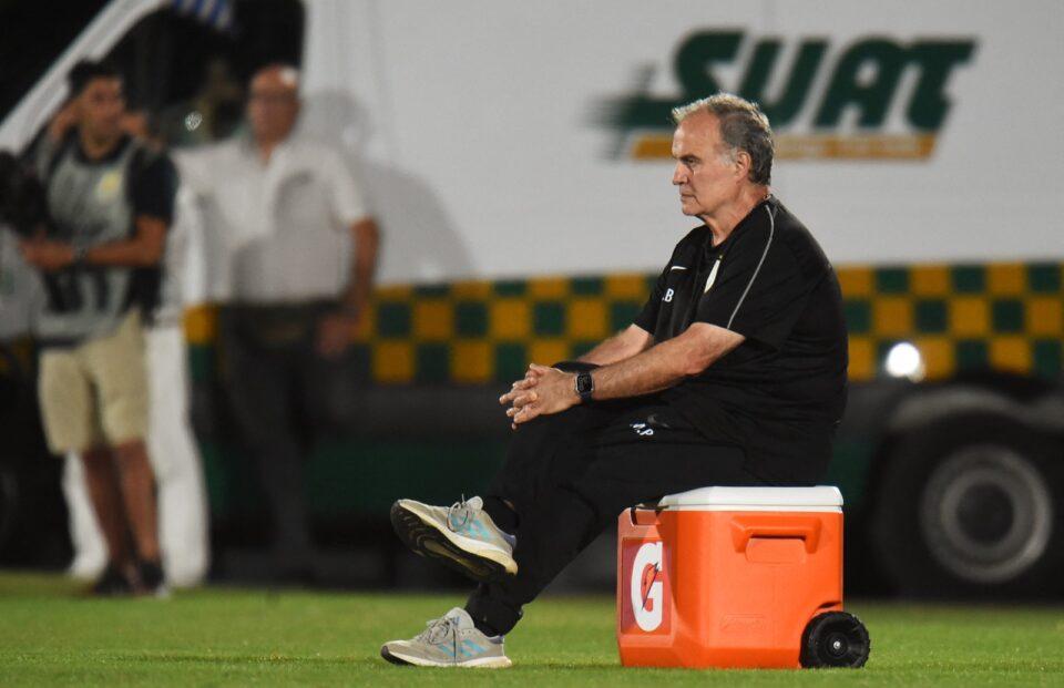 Bielsa celebra triunfo ‘sanador’ de Uruguay ante Colombia