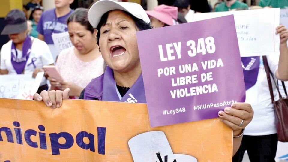 Condenan a 30 años de cárcel a hombre que arrojó ácido sulfúrico a su esposa