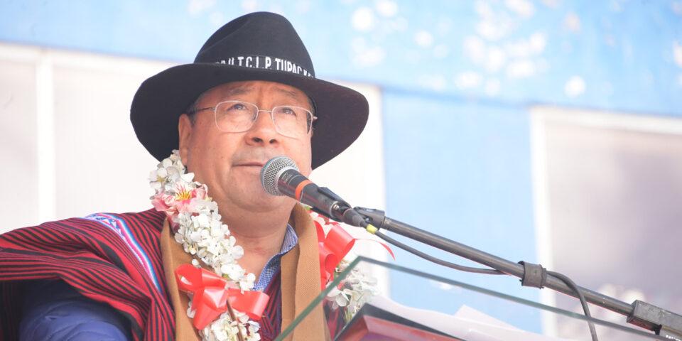 Arce destaca la normalización de precios de alimentos y combustibles en Bolivia