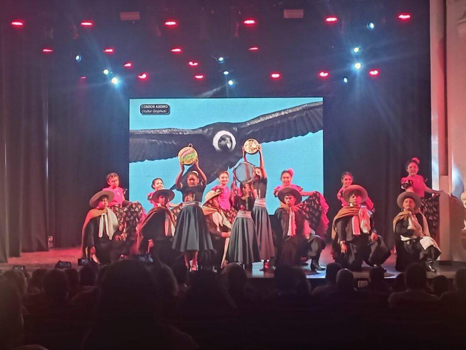 Elenco de El Alto deslumbra en Jujuy con danzas folklóricas bolivianas