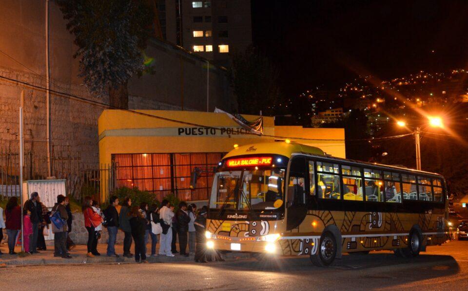 No habrá buses PumaKatari ni ChiquiTiti hasta el lunes, por falta de diésel
