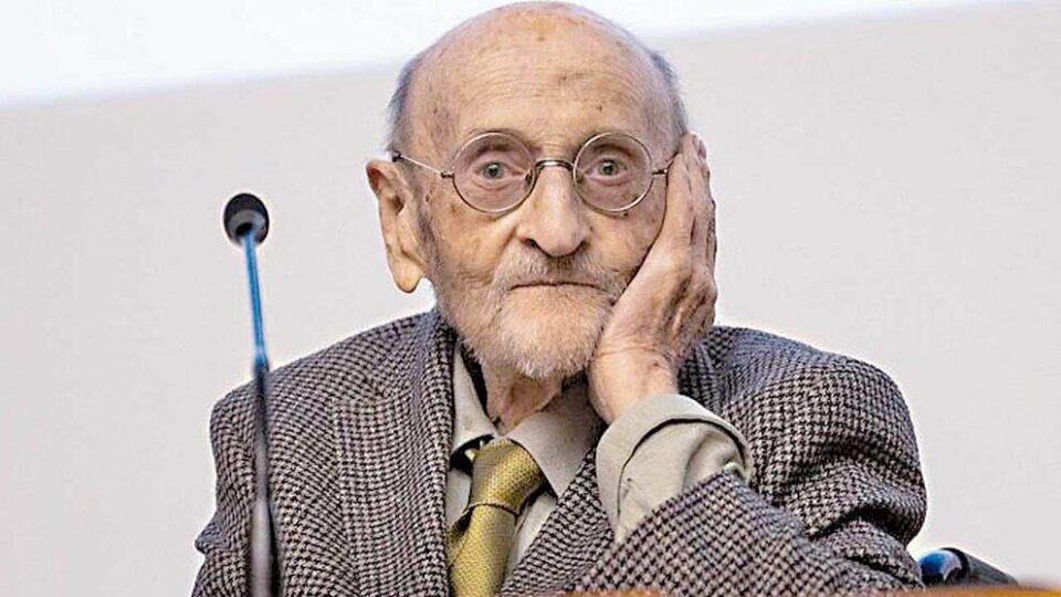 Álvaro Pombo recibe el Premio Miguel de Cervantes 2024 con 125 mil euros