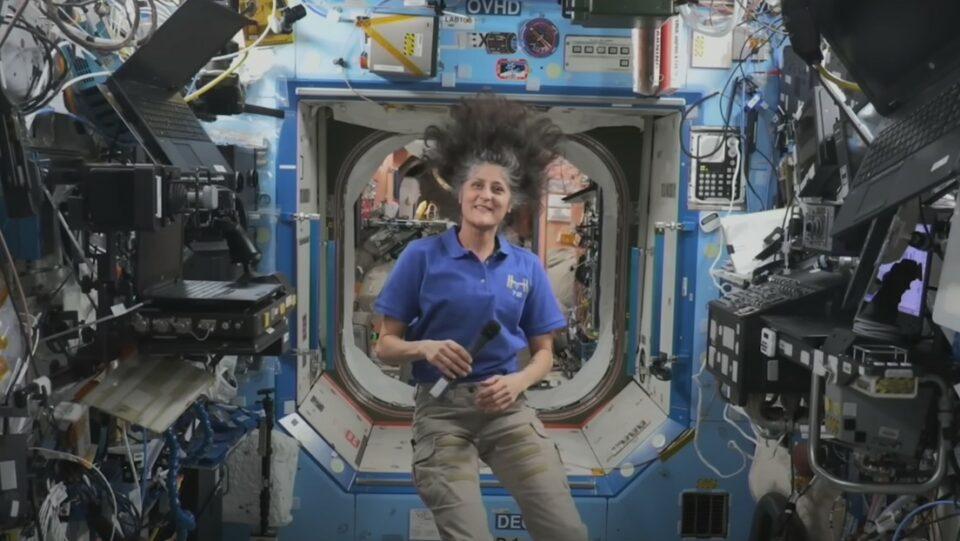 Sunita Williams desmiente rumores sobre su salud en la EEI tras pérdida de peso
