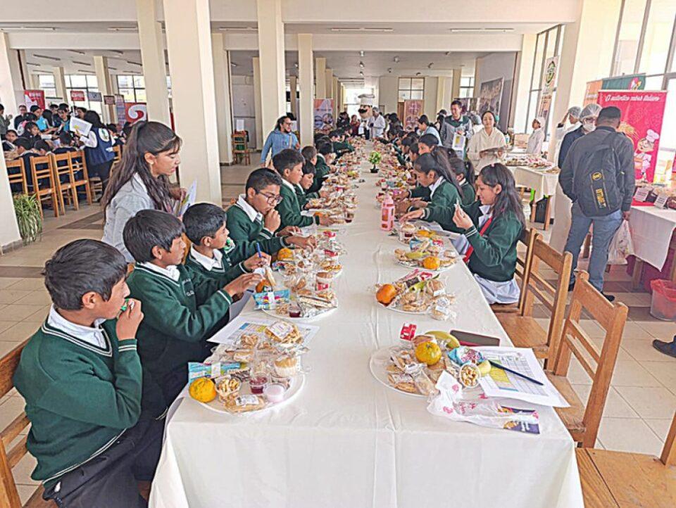 Empresas de desayuno escolar en Sucre enfrentan crisis por deuda