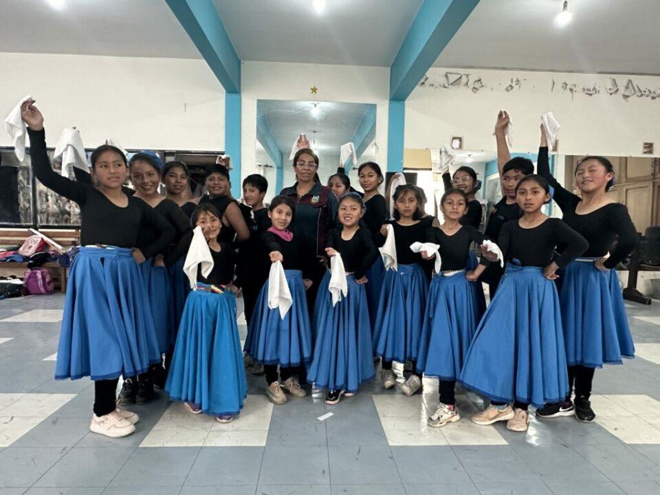 Arranca en El Alto el XX Festival Internacional de la Cueca con 150 bailarines diarios