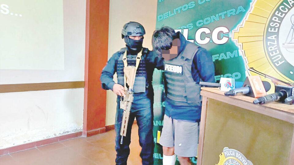 Pelea entre limpiaparabrisas termina con un muerto