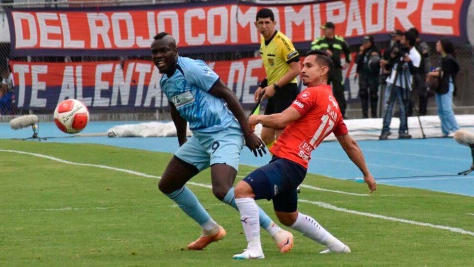 Con autoridad, Aurora vence a Wilster y se lleva el clásico valluno 159 (1-3)