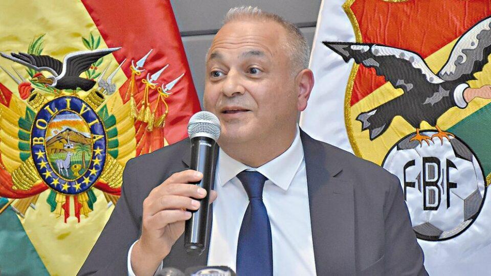 FBF instruye “no más contratos en dólares”