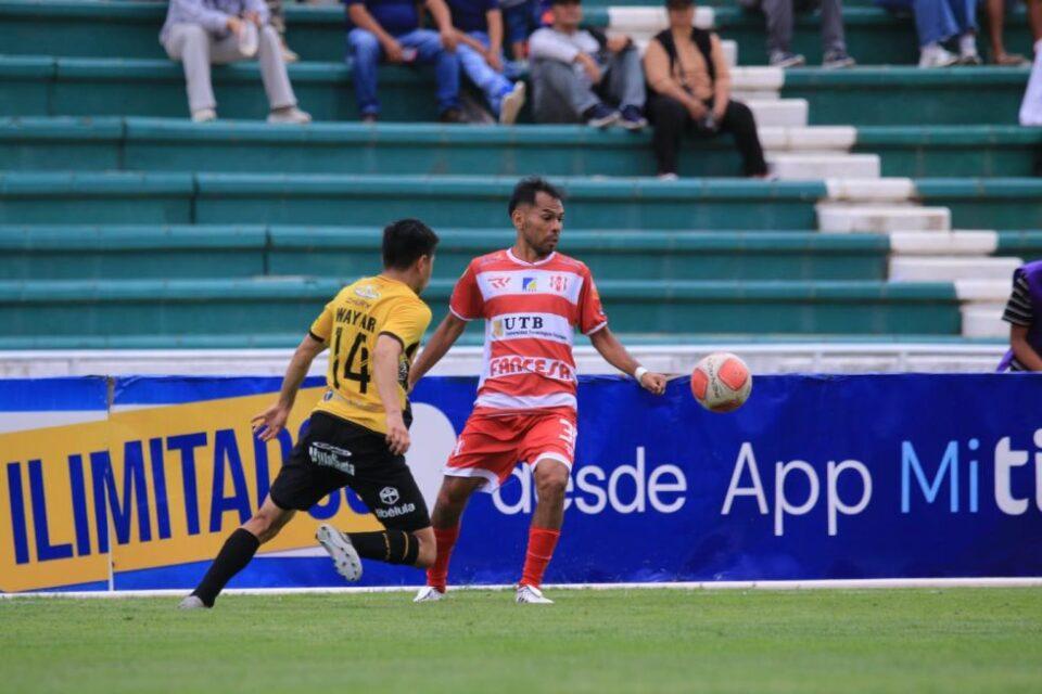 The Strongest vence 0-2 a Independiente con goles en los últimos minutos en Sucre