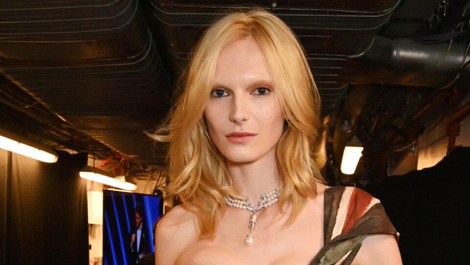 Mujer trans es coronada modelo del año en los Fashion Awards