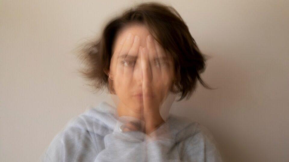 Un tratamiento innovador para la psicosis: aprender a convivir con las voces