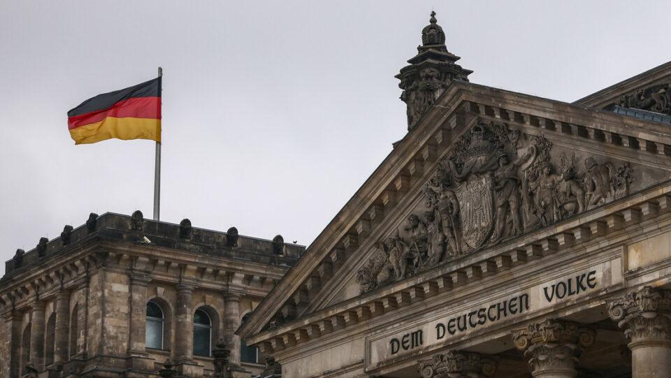 Presidente de Alemania disuelve el Bundestag y convoca elecciones anticipadas