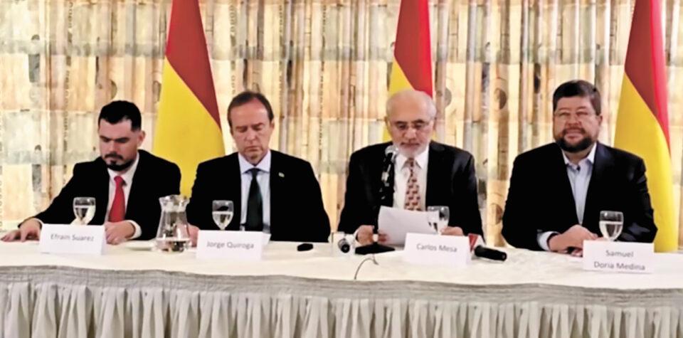 Al menos siete bloques opositores buscan hacerle frente al MAS en Bolivia
