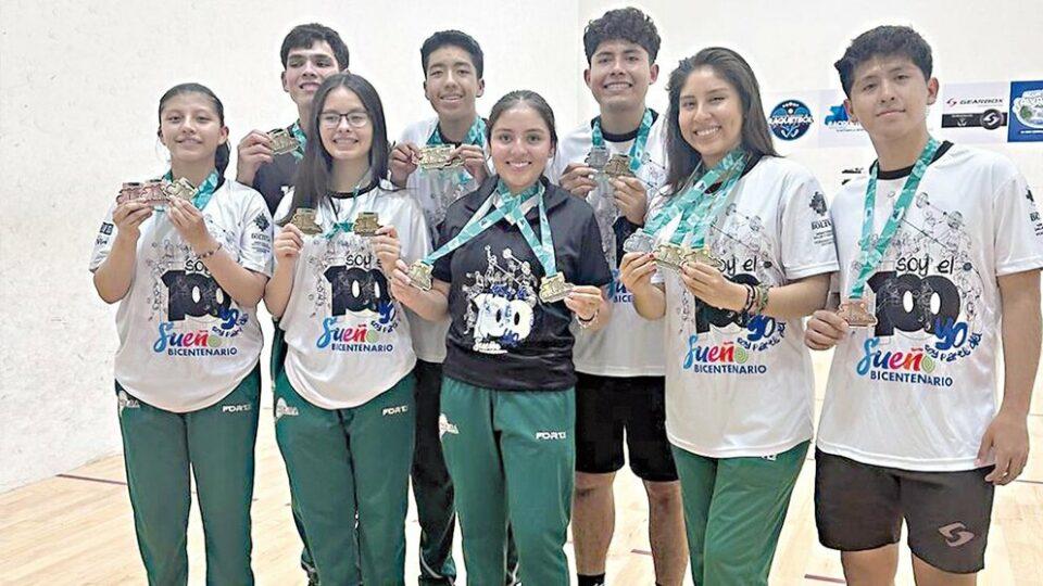 Atletas bolivianos brillan en el exterior