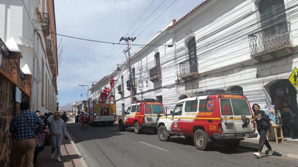 Sucre: Bomberos evitan que una menor de edad se quite la vida