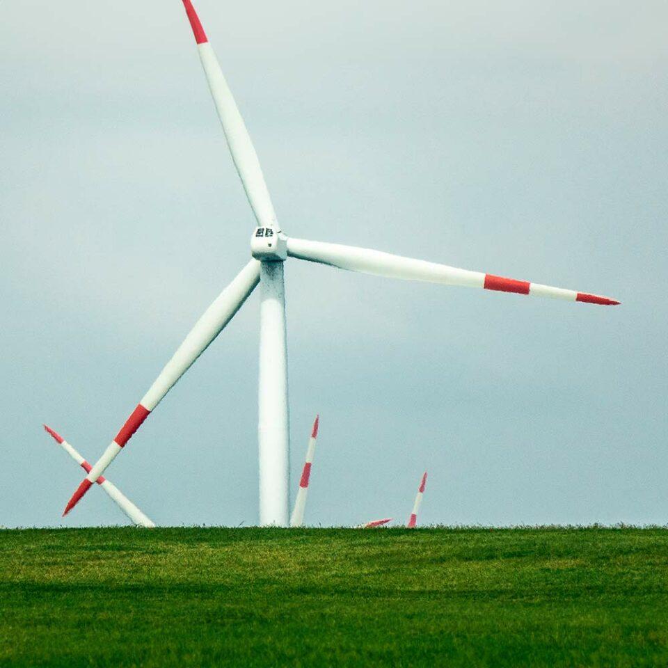Una resina basada en biomasa facilitará el reciclaje de palas eólicas