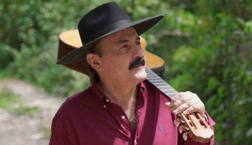 Cantautor Yalo Cuéllar se recupera tras sufrir accidente